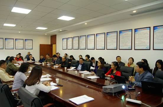 說(shuō)明: E:\畜科\會(huì )議報道\20141027四川科創(chuàng  )飼料產(chǎn)業(yè)技術(shù)研究院會(huì )議報道\news-03.jpg